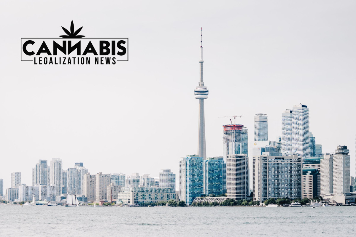 canadas marijuana industry banks on bmo and td